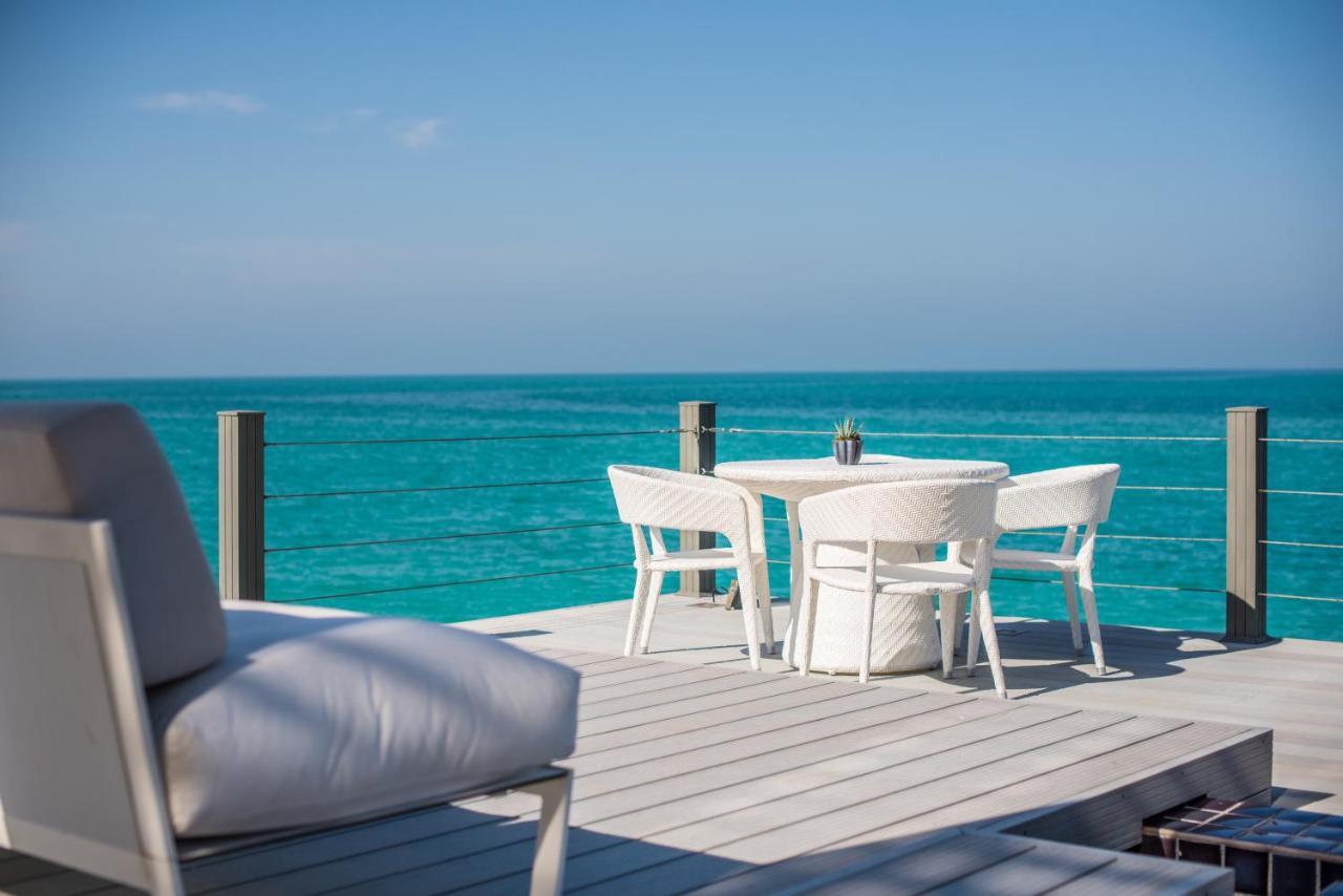 Nurai Island, Saadiyat Hotel Abu Dhabi Luaran gambar View from the deck of a villa at Atlantis Paradise Island