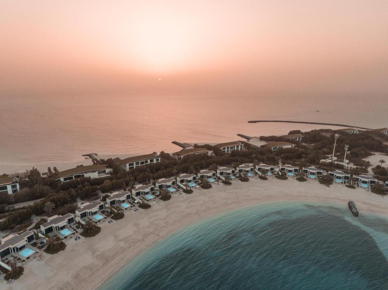 Nurai Island, Saadiyat Hotel Abu Dhabi Luaran gambar Aerial view of the resort
